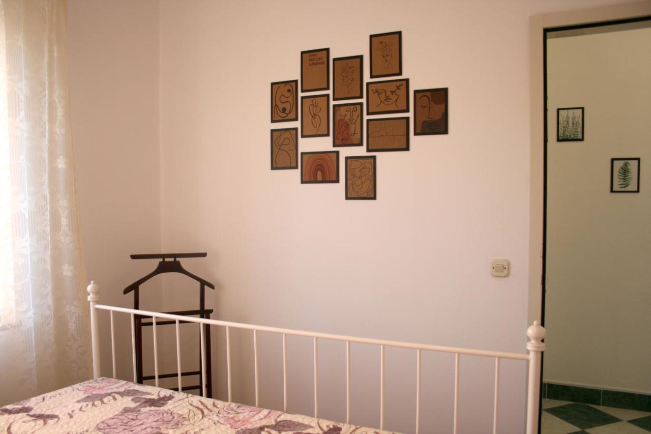Apartman Laura Primošten Εξωτερικό φωτογραφία