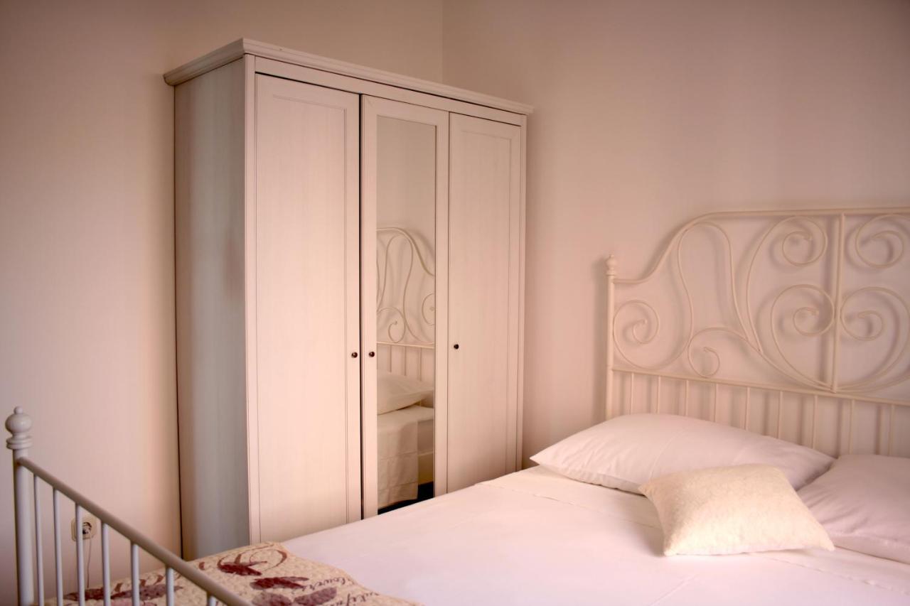 Apartman Laura Primošten Εξωτερικό φωτογραφία