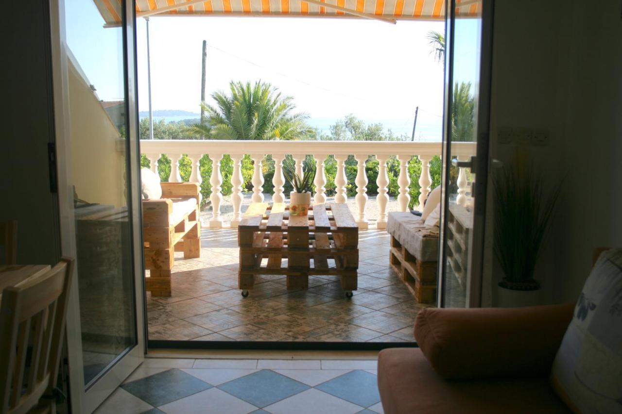 Apartman Laura Primošten Εξωτερικό φωτογραφία