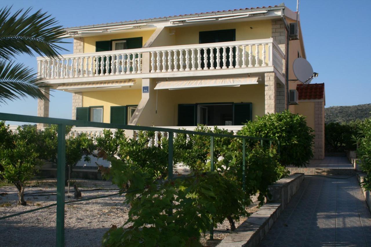 Apartman Laura Primošten Εξωτερικό φωτογραφία