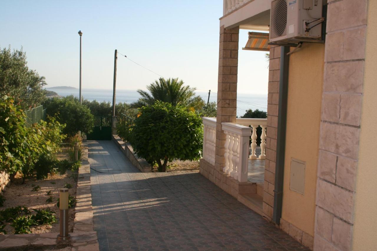 Apartman Laura Primošten Εξωτερικό φωτογραφία